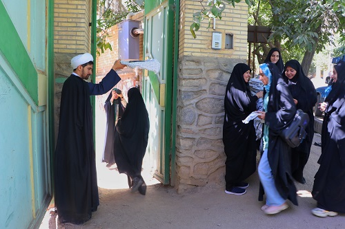 تصاوير روز اول تا چهارم اردوي 1400 نفره کانون هاي مساجد يزد در اردوگاه منشاد