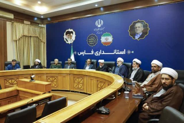 حضور برخط اعضاي قرارگاه راهبري مساجد فارس در جلسه قرارگاه ملي با حضور رئيس جمهور