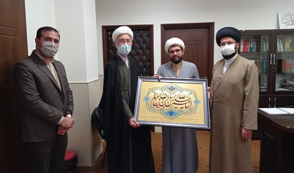 ديدار و تجليل مدير ستاد هماهنگي کانونهاي مساجد استان يزد از مدير مدينةالعلم کاظميه