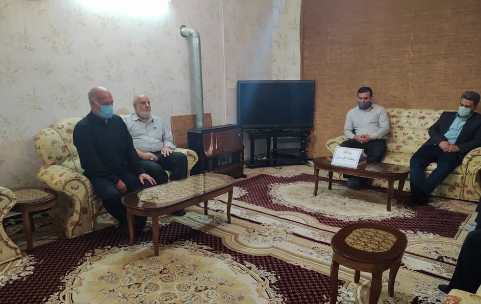 تجليل از خانواده شهيد کاظم حسني در سه شنبه تکريم استان يزد